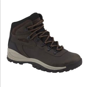 Columbia Waterproof Hiking Boots Size 8